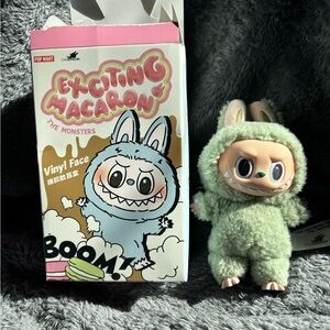 Pop Mart Green Grape AUTHENTIC Labubu with outfit